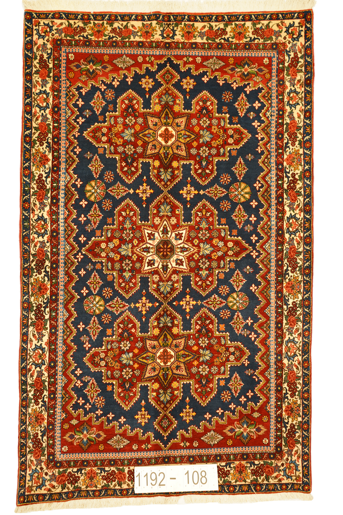 Hand knotted Oriental carpet "Shahrkord" 256 x 155 cm - Farhadian.com
