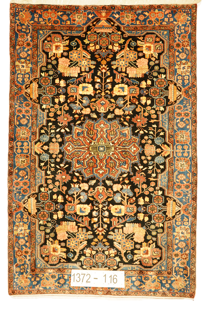 Hand knotted Oriental carpet "Nahavand" 243 x 157 cm - Farhadian.com